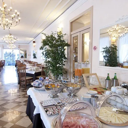 Metropole Hotel